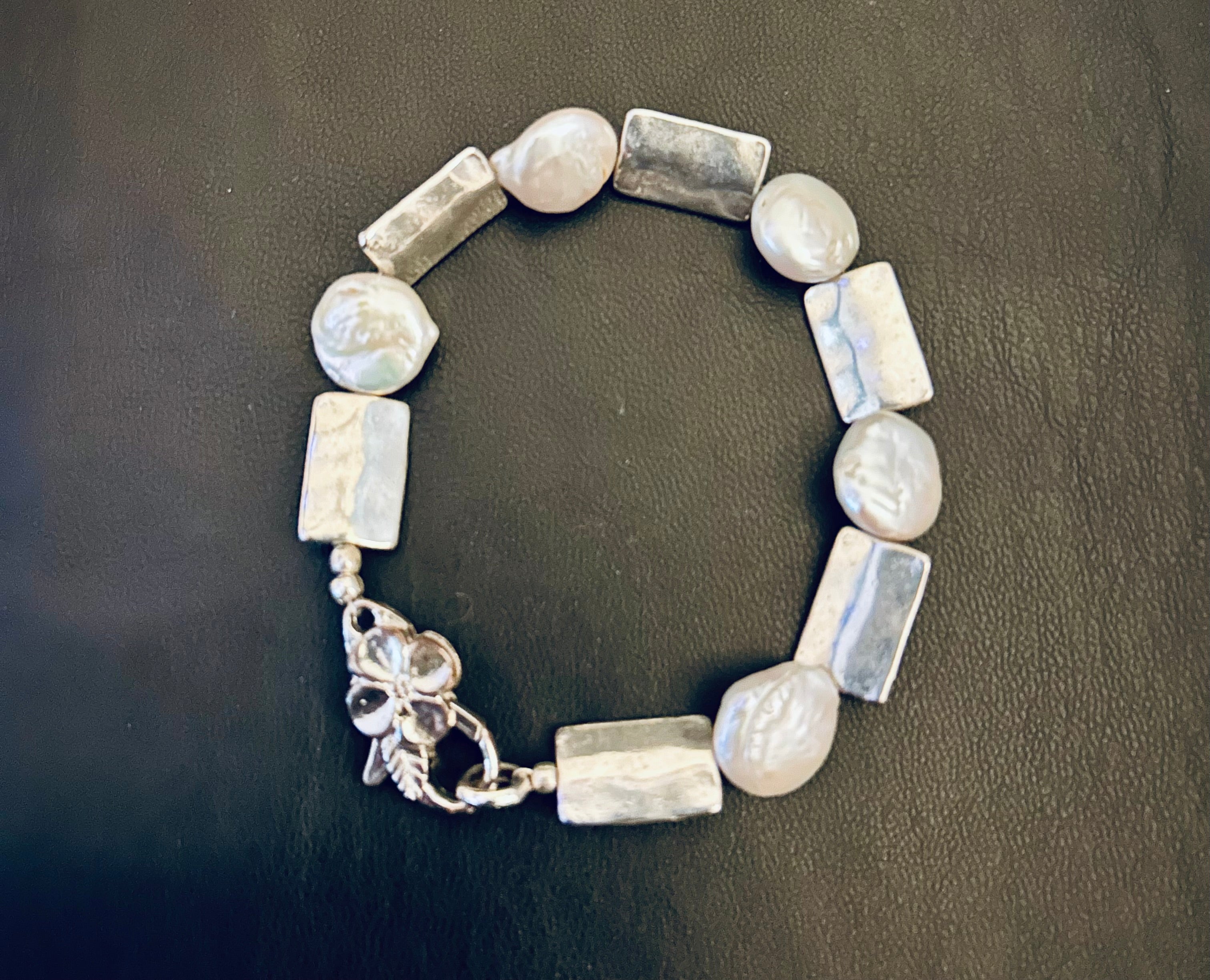 Pearl Styled bracelet